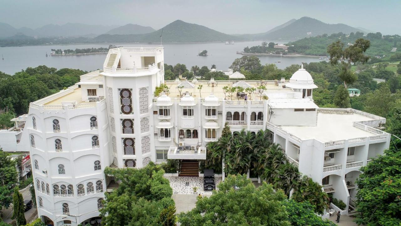 Hotel Hilltop Palace Udaipur Exterior foto